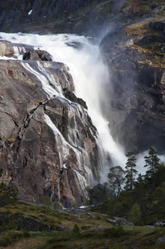 Nykkjesøyfossen - 80m