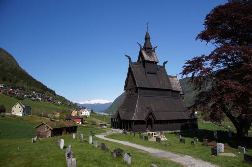 Stavkirkje zu Hopperstad