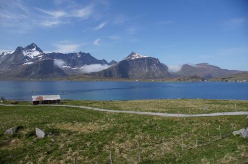 Blick von der E10 nach Fredvang